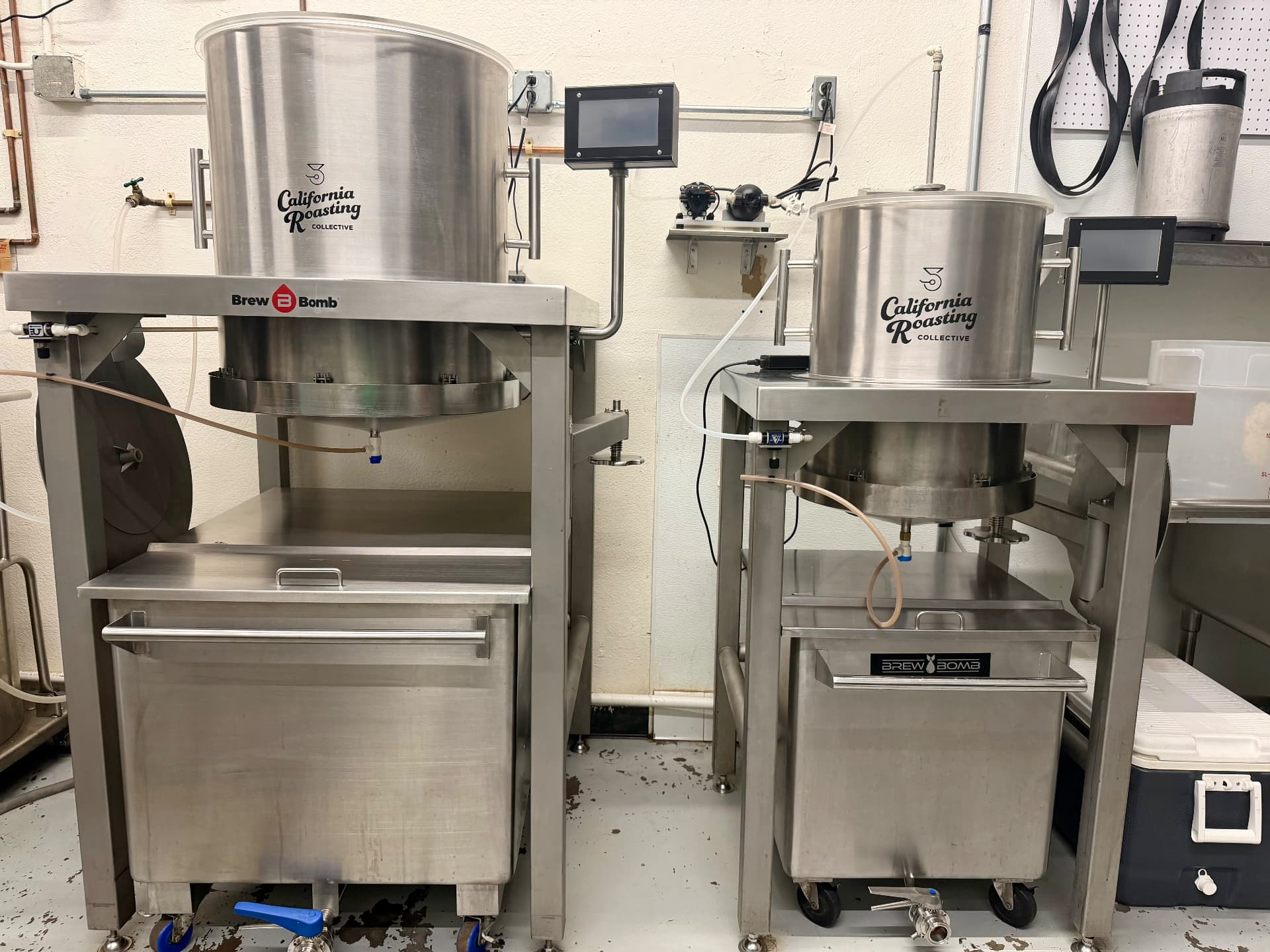 the CRC Brew Bomb cold brew production equipment, actual photograph